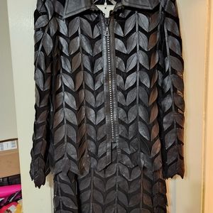 Natto Leather leaf outfit